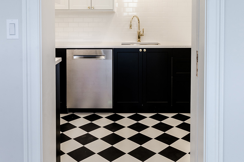 Black Vinyl Flooring for Kitchens & Bathrooms