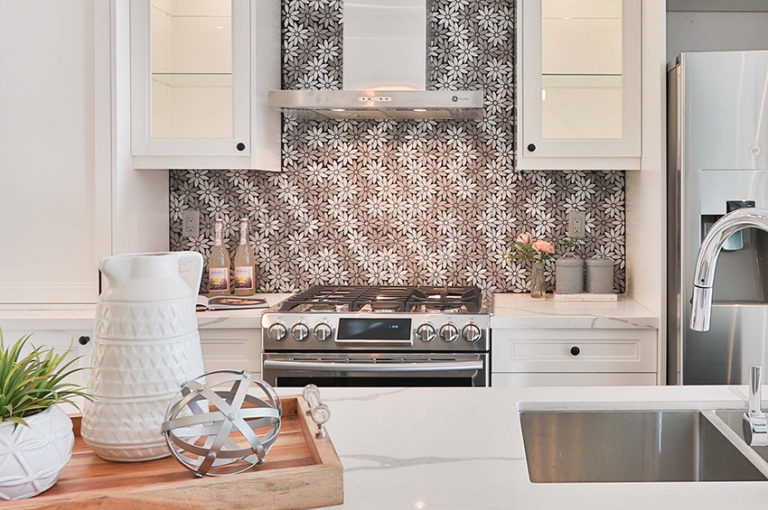 How to Match Countertops and Backsplash in Your Kitchen